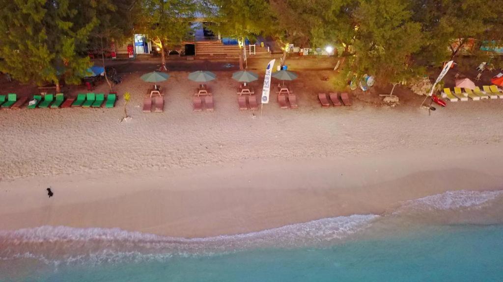 Good Heart Hotel Gili Trawangan Exterior foto