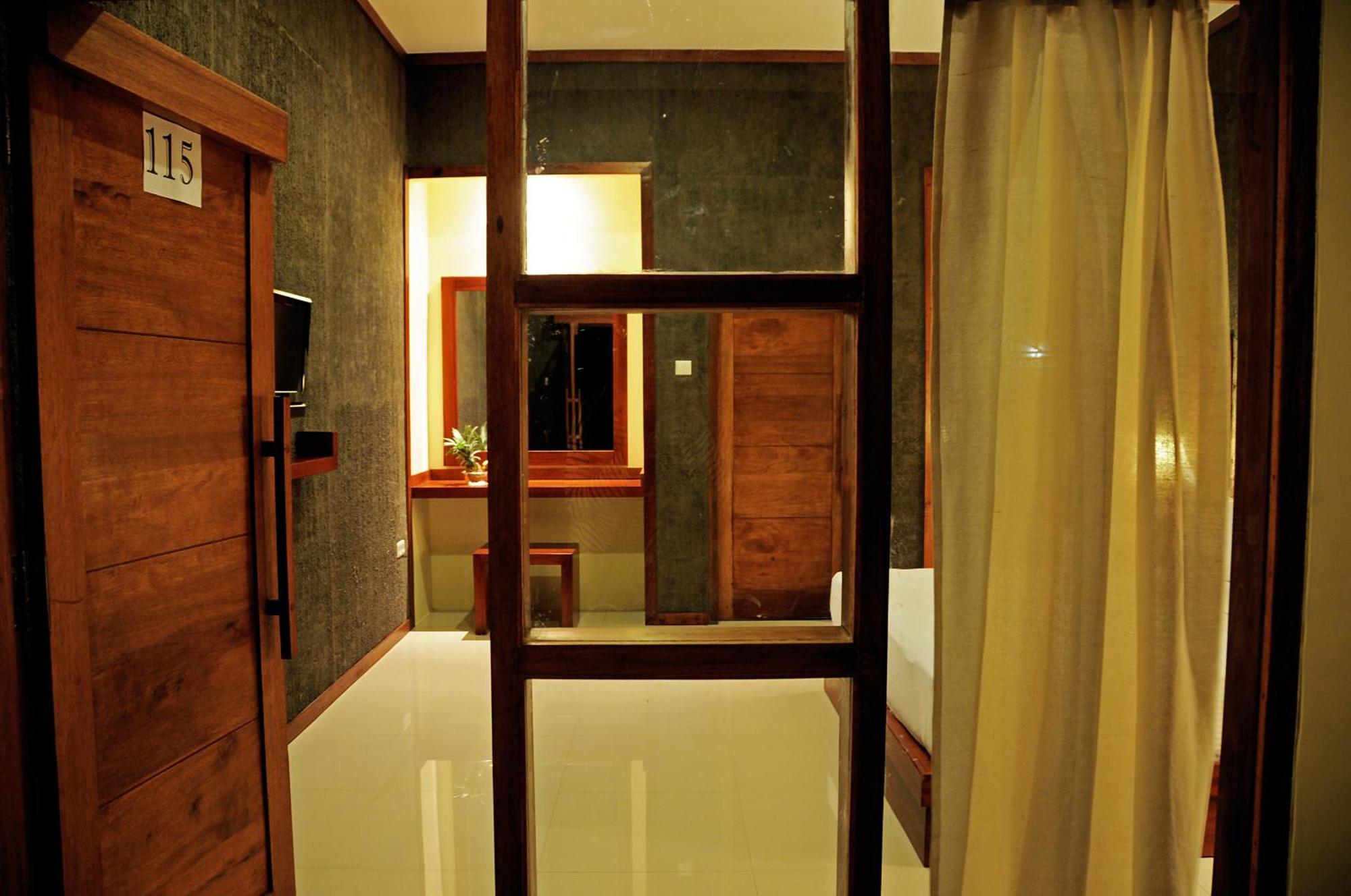 Good Heart Hotel Gili Trawangan Exterior foto