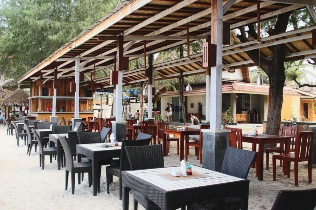 Good Heart Hotel Gili Trawangan Exterior foto